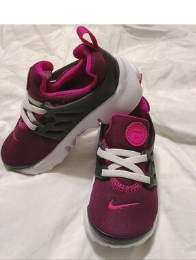 Nike Air Presto Sangria Girls Size 12